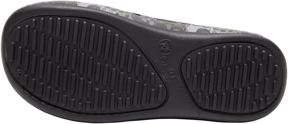 Anywear Streak Non-Slip Work Shoes for Men and Women - Lightweight Oil- and Water-Resistant Work and Nursing Shoes with Exceptional EVA Cushioning