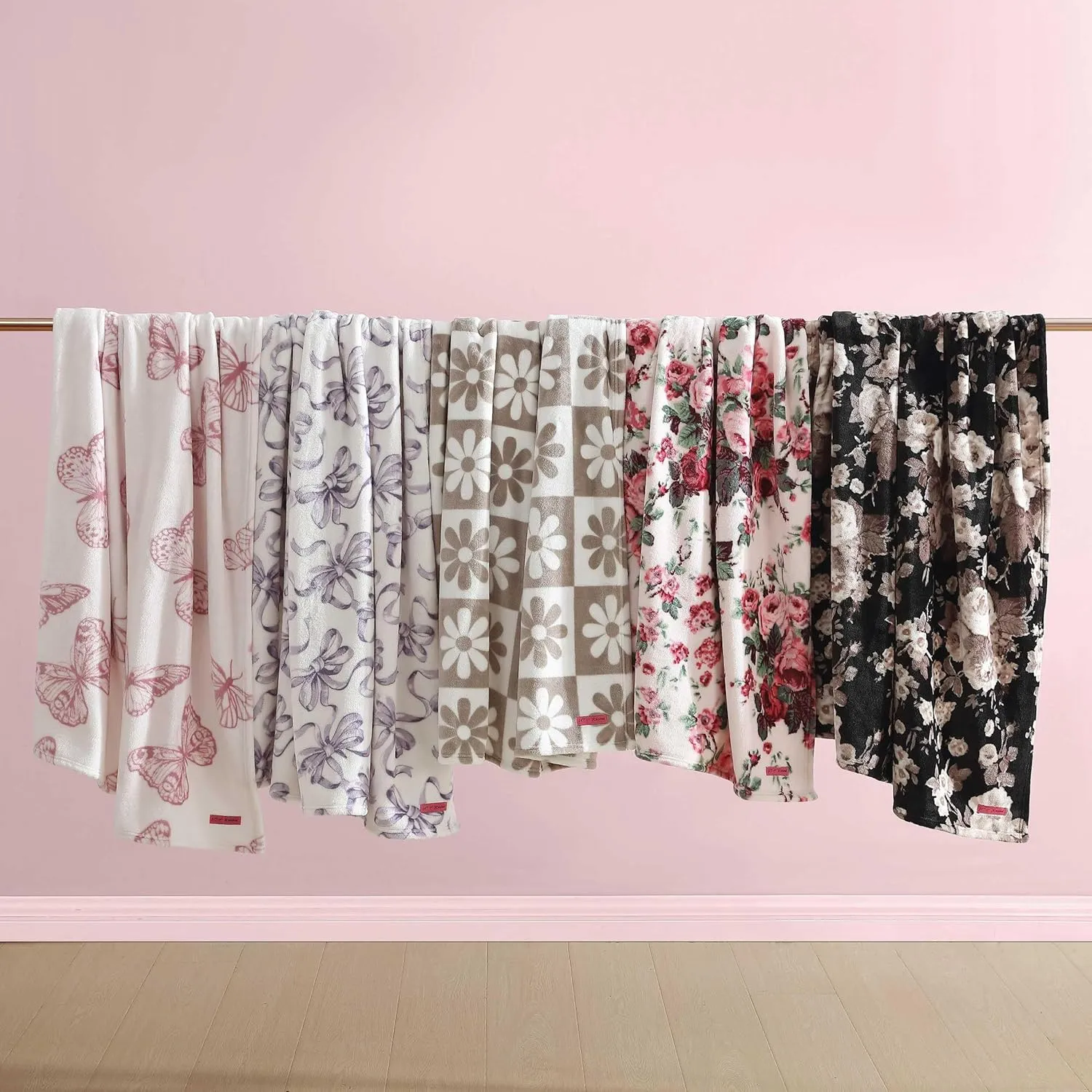 Betsey Johnson - Blanket, Ultra-Soft Plush Bedding, Warm & Cozy, Oversized Room Essentials (Ballet Bows Purple, Full/Queen)