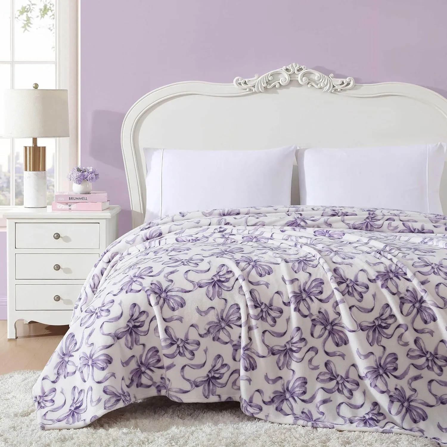 Betsey Johnson - Blanket, Ultra-Soft Plush Bedding, Warm & Cozy, Oversized Room Essentials (Ballet Bows Purple, Full/Queen)