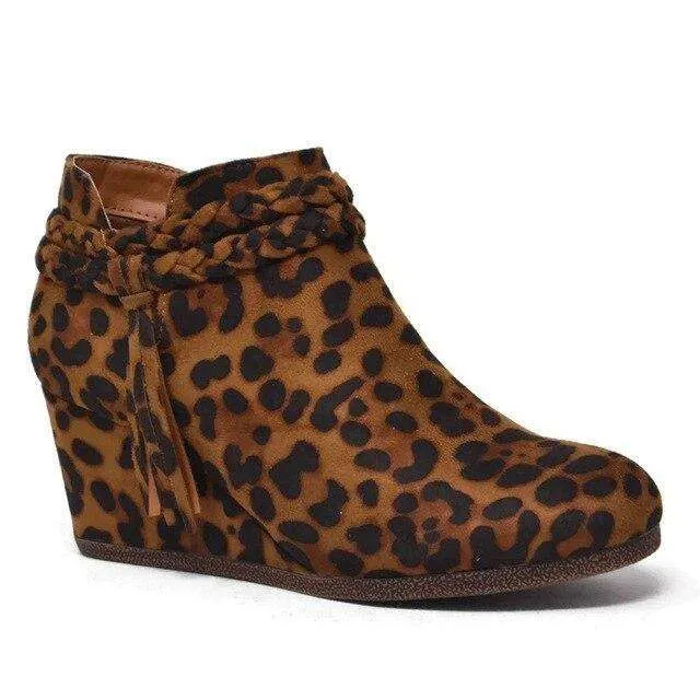 Comfortable and fashionable orthopedic Boots