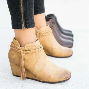 Comfortable and fashionable orthopedic Boots