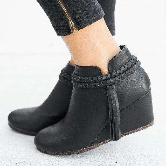 Comfortable and fashionable orthopedic Boots