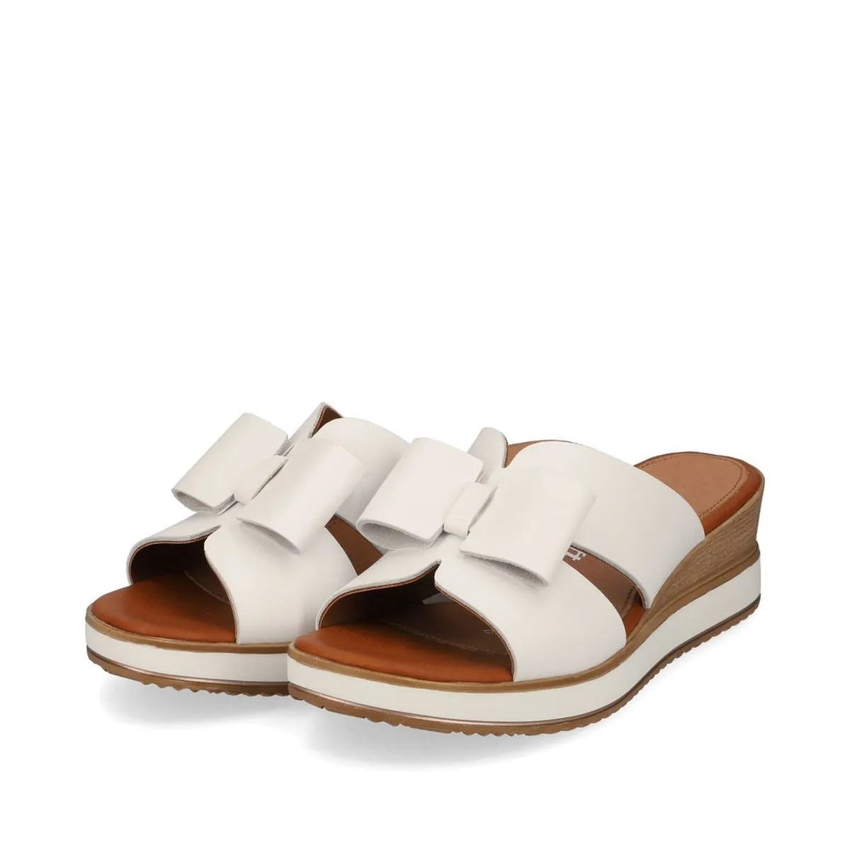 D6456 Mule Sandals