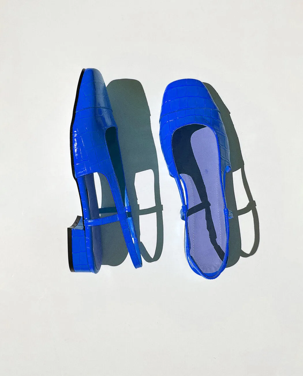 Embossed low heel multi color casual sandal