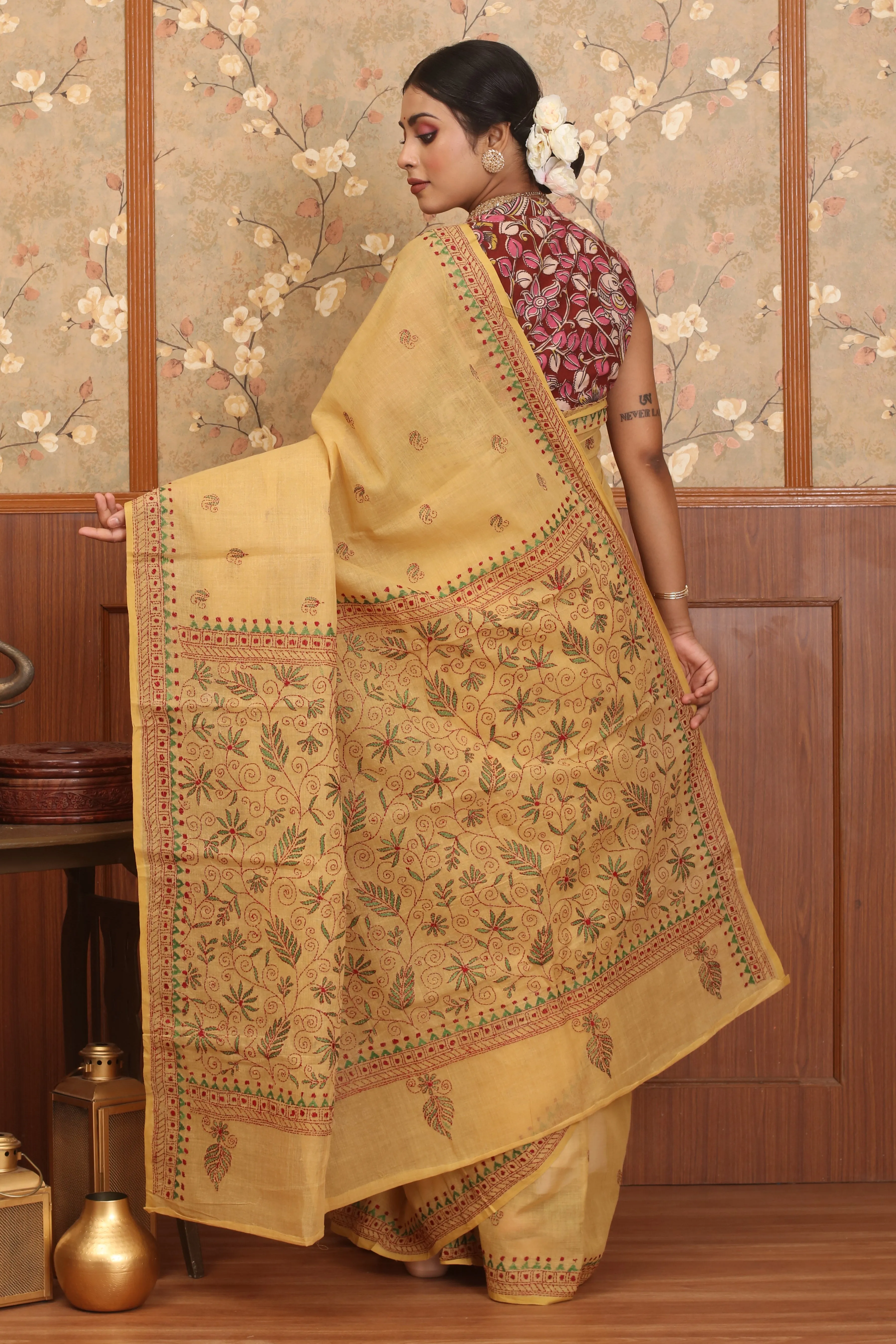 Embroidery Detailed Bengal With Kantha First-time buyer discount Colour Sandal And Saree Tant Cotton Red Green