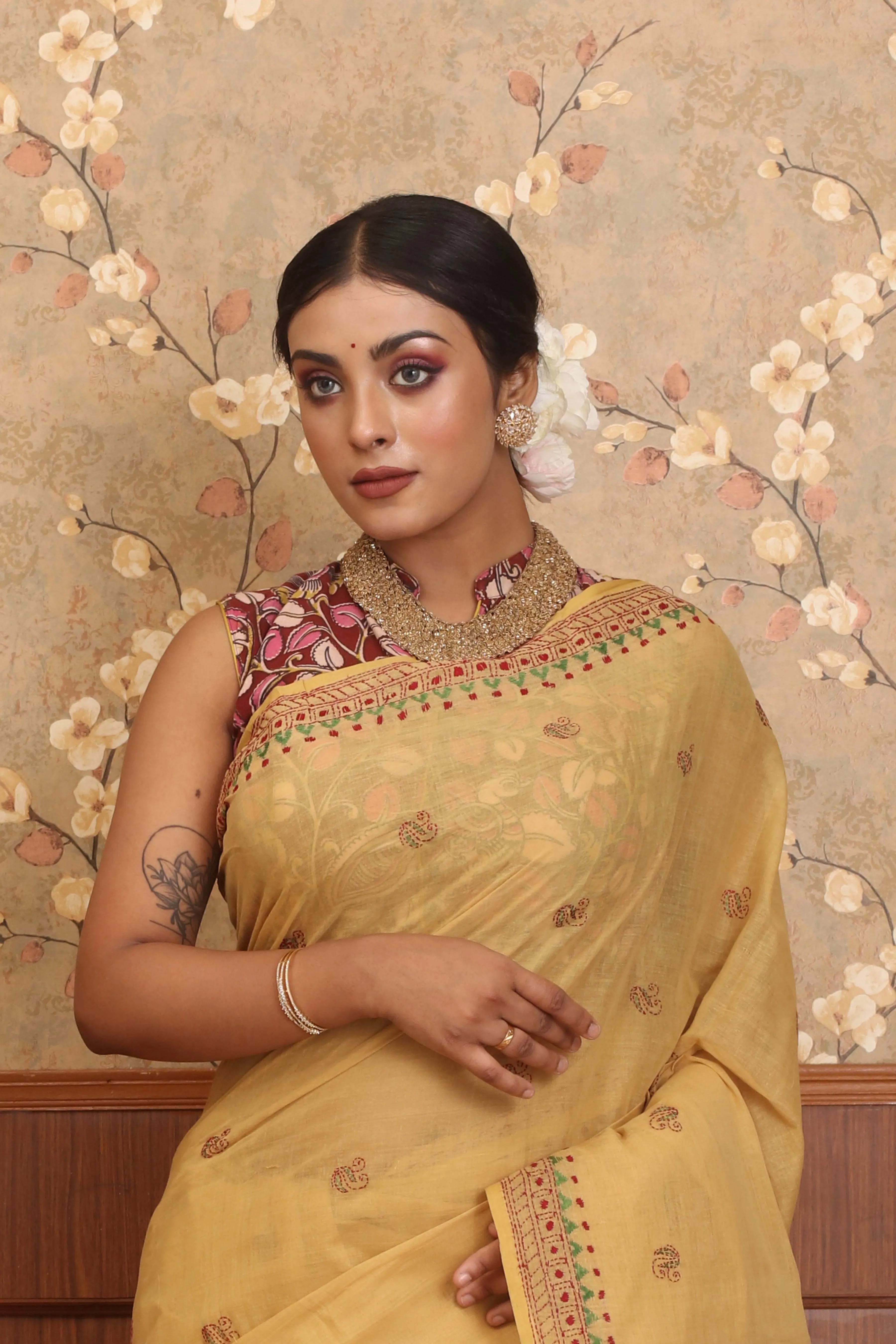 Embroidery Detailed Bengal With Kantha First-time buyer discount Colour Sandal And Saree Tant Cotton Red Green
