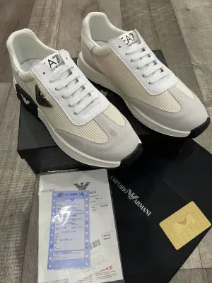 EMP*RIO ARM*NI || Men,s Training Contrast Metal Logo Sneakers