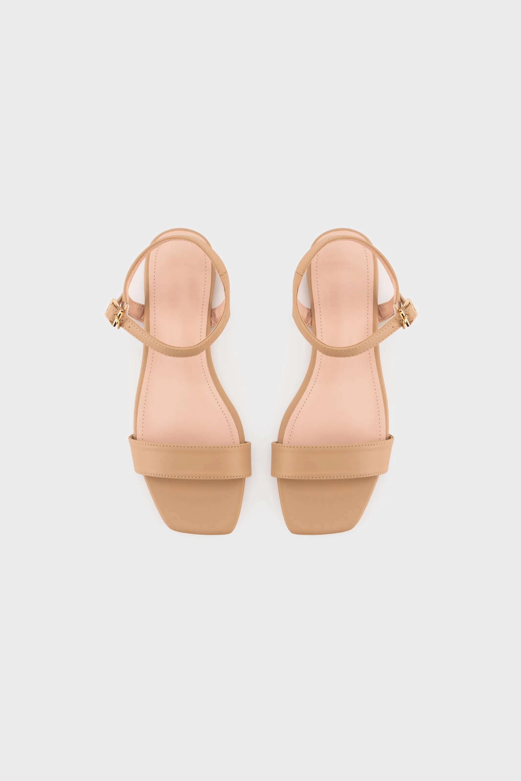 FLAT SANDAL