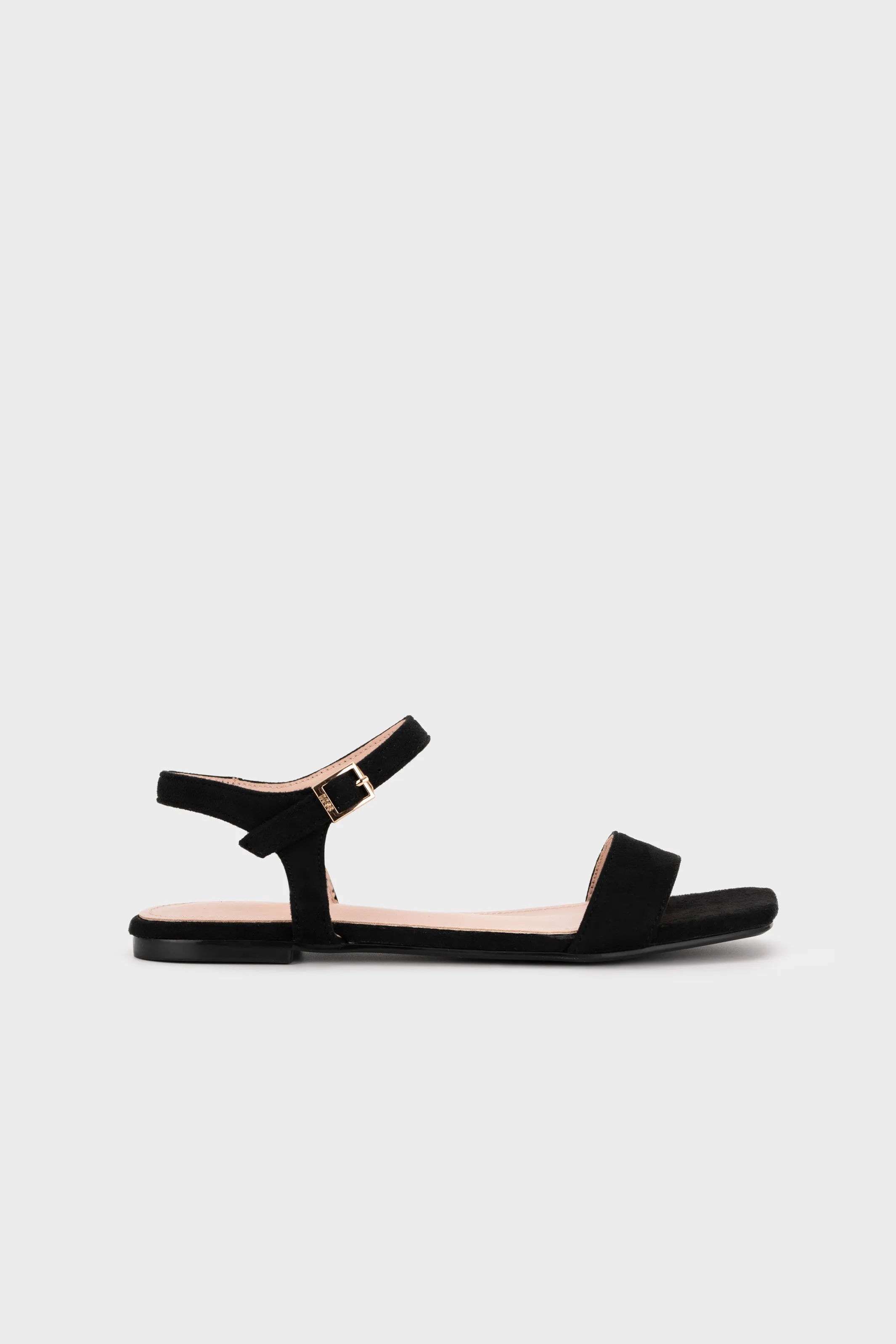 FLAT SANDAL