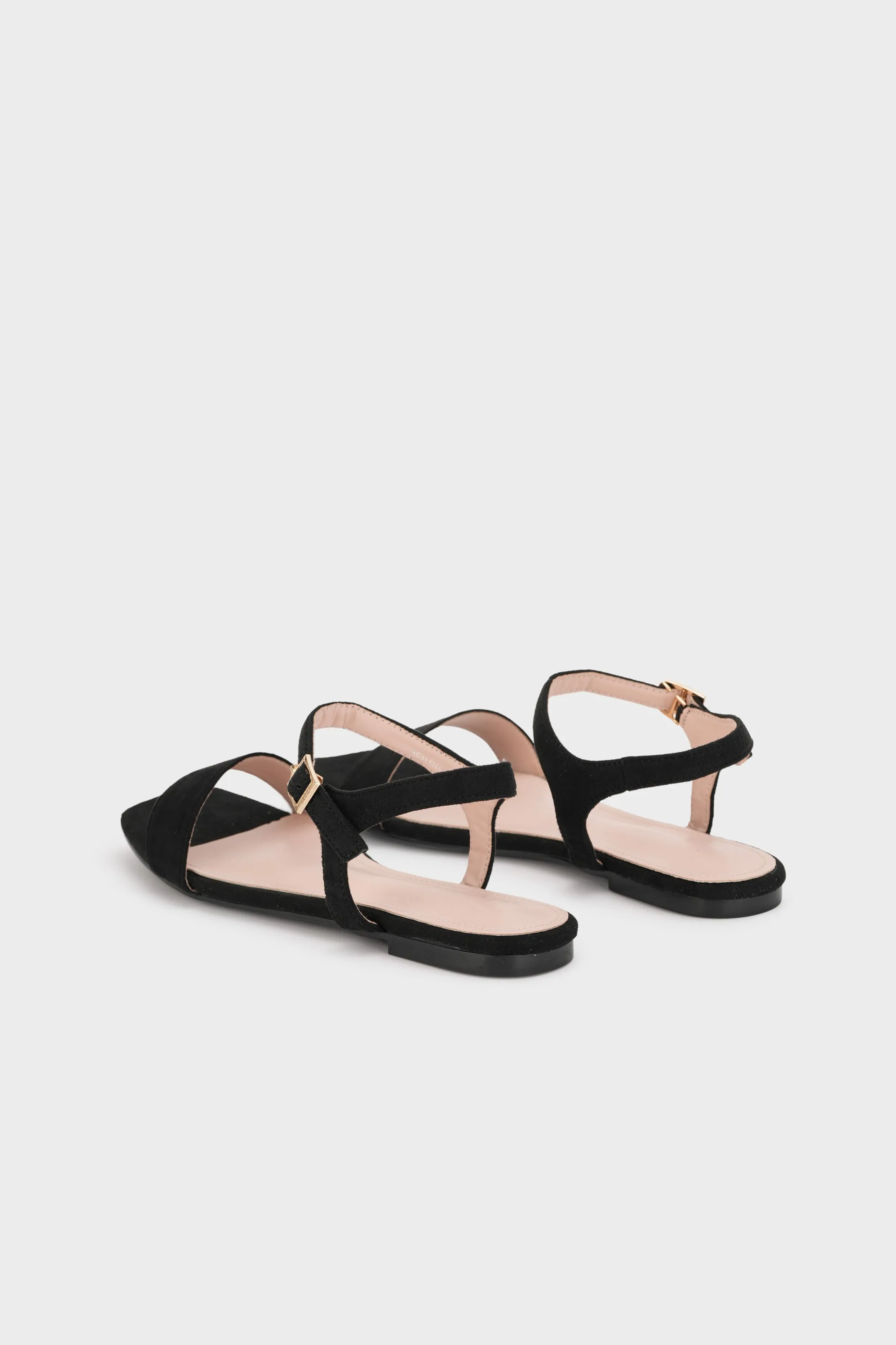 FLAT SANDAL