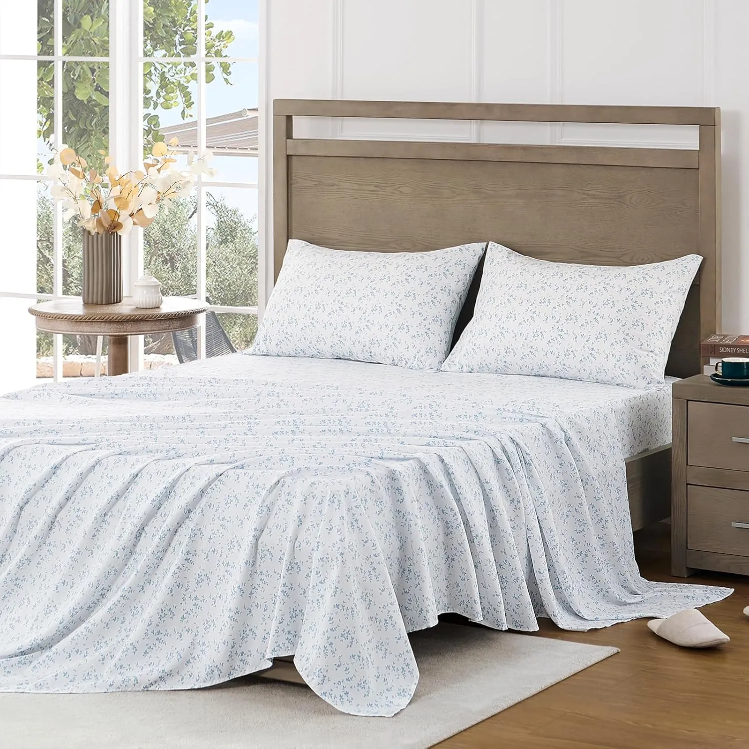 FreshCulture Floral Bed Sheets - Ultra Soft Queen Sheet Set - Brushed Microfiber Blue Floral Sheets - Deep Pockets up to 16" - Easy Care - Hotel Luxury 4 Piece Flower Printed Sheets Queen, Lille