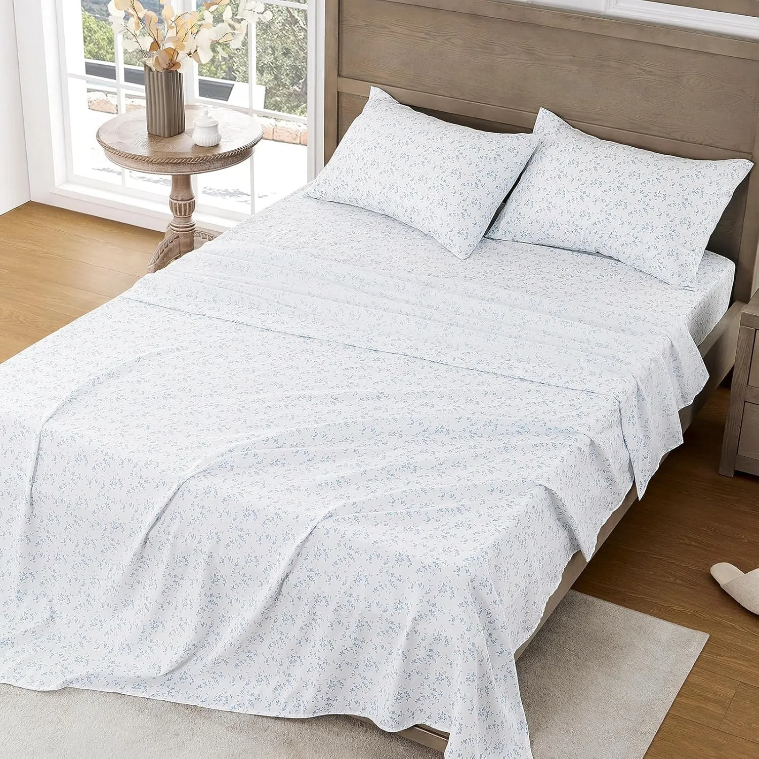 FreshCulture Floral Bed Sheets - Ultra Soft Queen Sheet Set - Brushed Microfiber Blue Floral Sheets - Deep Pockets up to 16" - Easy Care - Hotel Luxury 4 Piece Flower Printed Sheets Queen, Lille