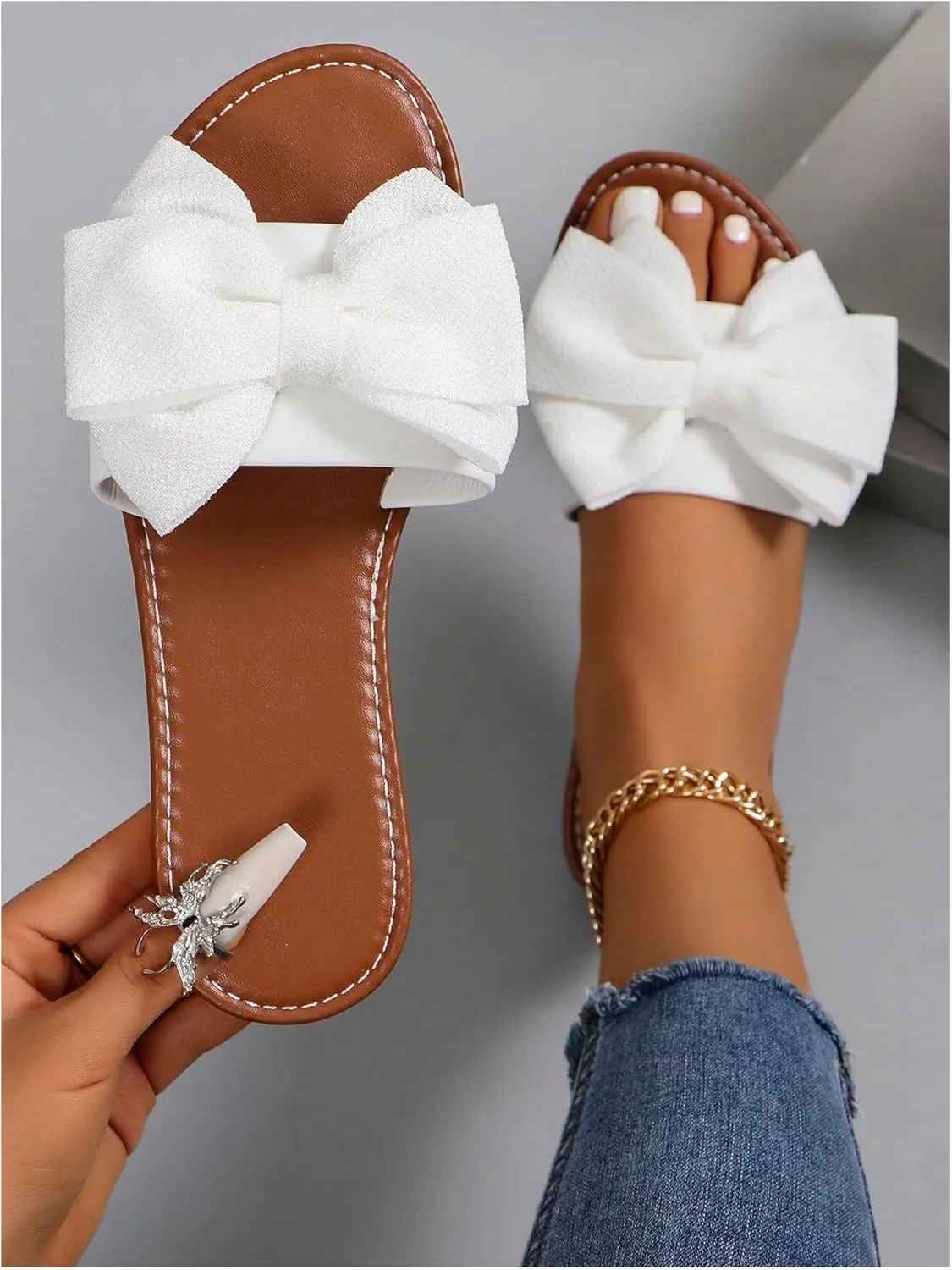GORGLITTER Women's Bow Flat Sandal Open Toe Slippers Comfy Trendy 2025 Summer Beach Sandals Lightweight