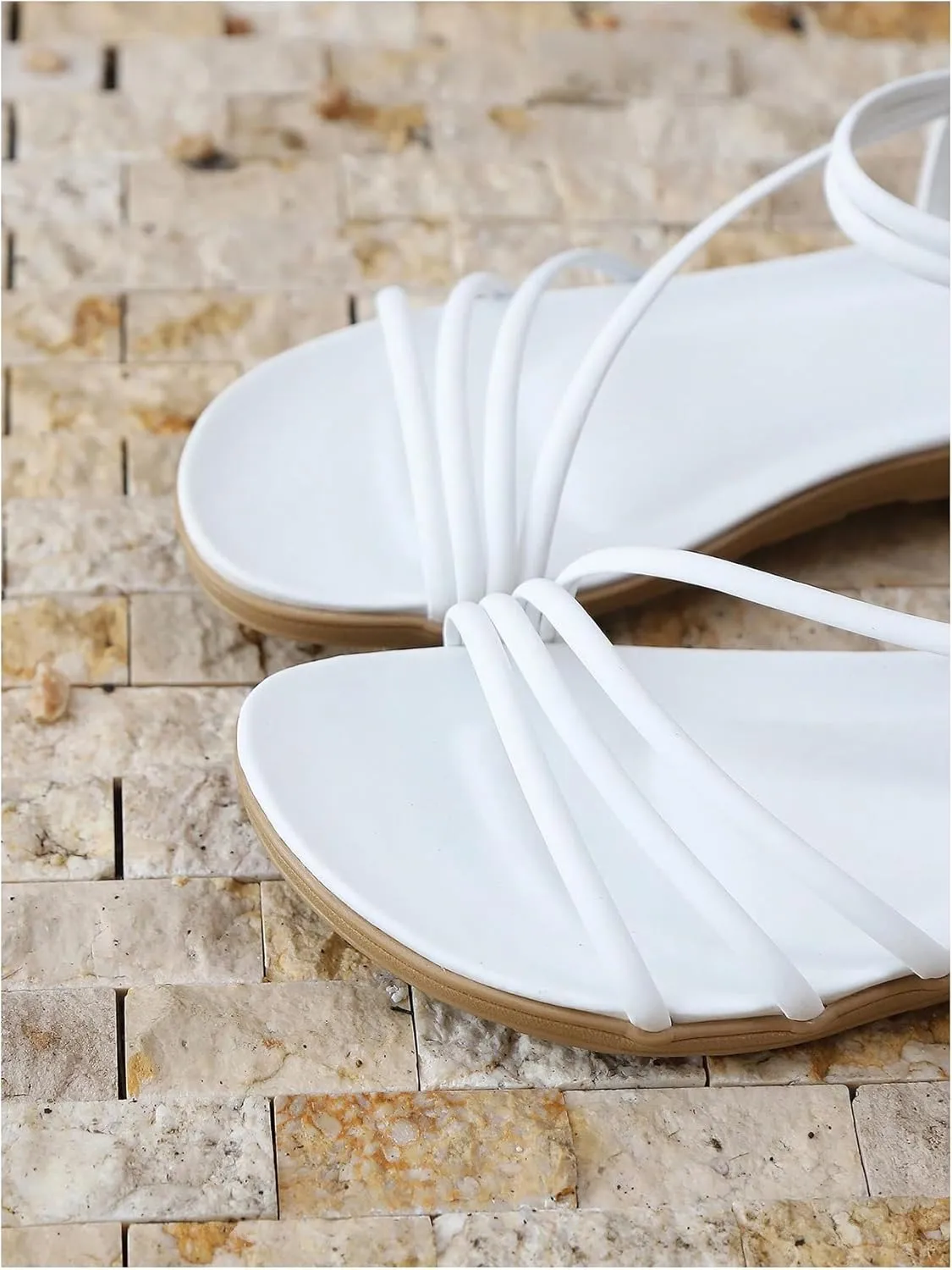 GORGLITTER Women's White Strappy Flat Sandals 2025 Dressy Summer Ankle Strap Open Toe Slides