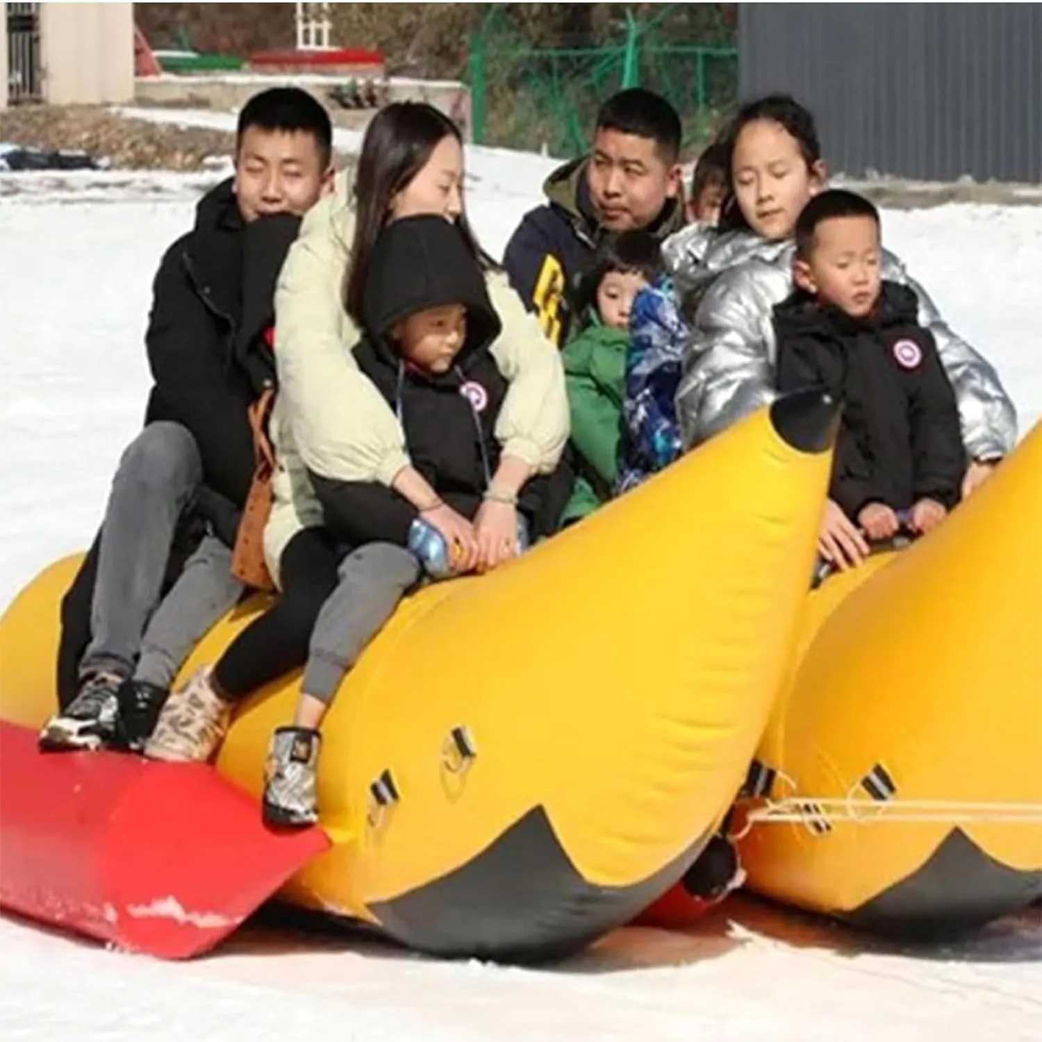 Inflatable Water Banana Boat, Can Be Towed Banana Boat Tube, Adult Water Park Amusement Equipment, Suitable for 3/6 Passengers (5 People)