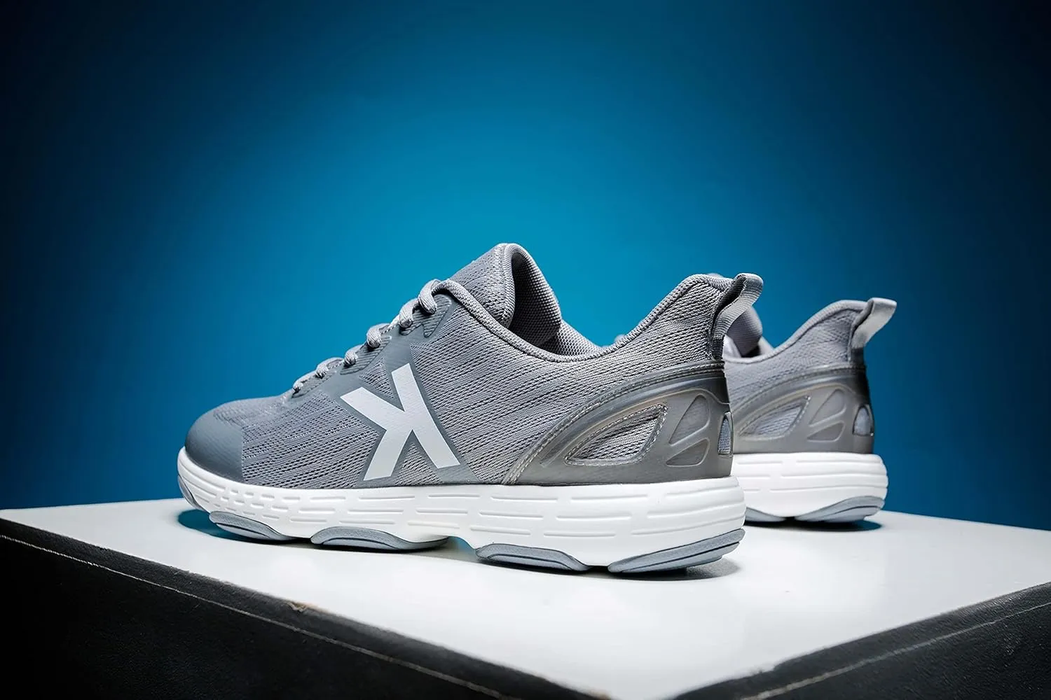 KELME Men's Running Shoe Athletic Sports Sneakers Comfy Lightweight Breathable Workout Walking Gym Cross Trainer Tennis Shoes