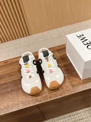 LE Big head sports shoes