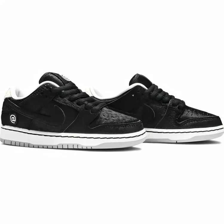 Medicom Toy x Dunk Low SB PS 'BE@RBRICK'