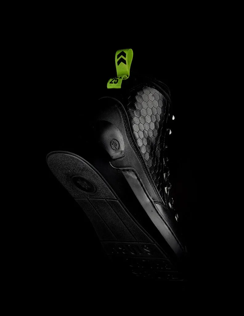 Men's Full-Grain Trail Running Sneaker