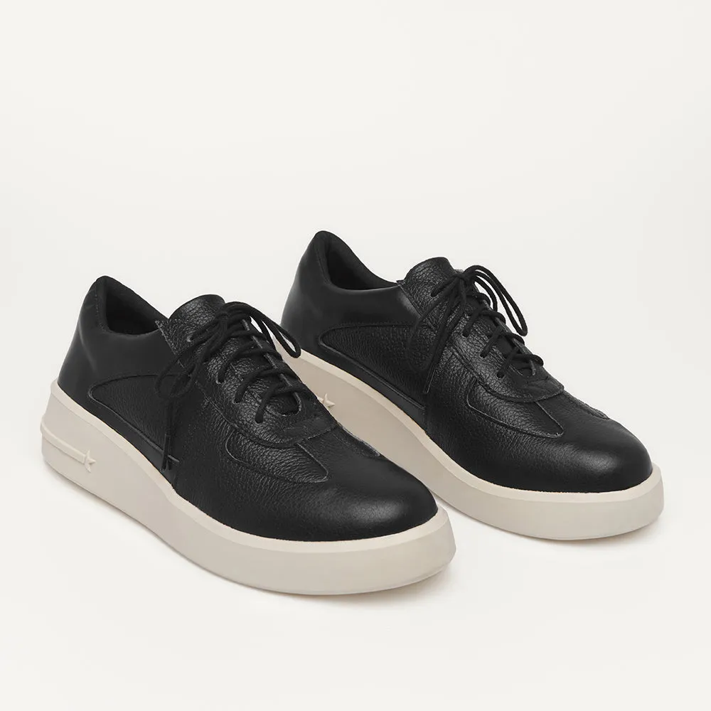 Naomi Sneaker