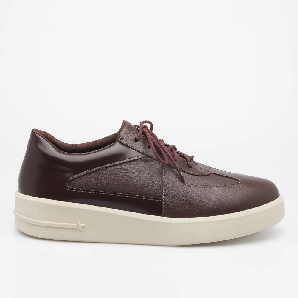 Naomi Sneaker