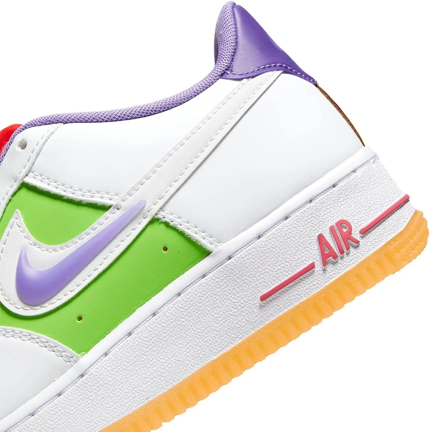 Nike boys Air Force 1 Lv8 1 (Big Kid)