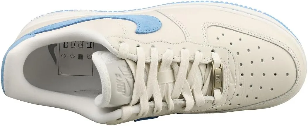 NIKE Men's Sneaker