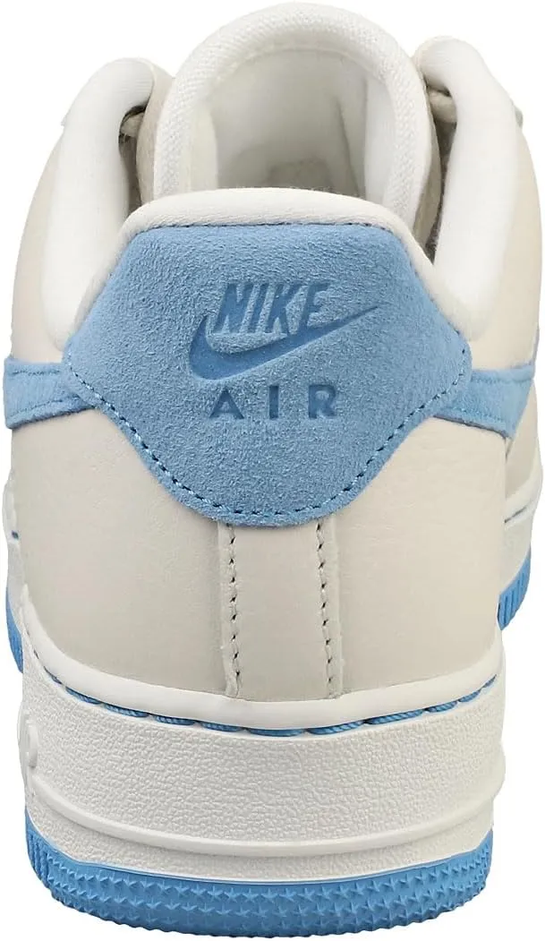 NIKE Men's Sneaker