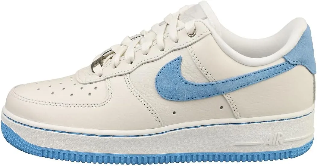 NIKE Men's Sneaker