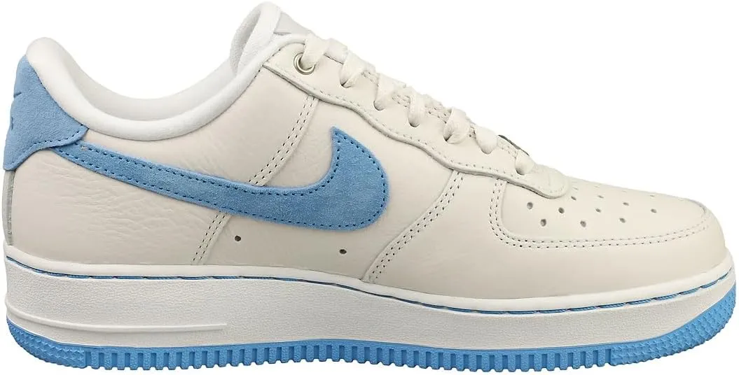 NIKE Men's Sneaker