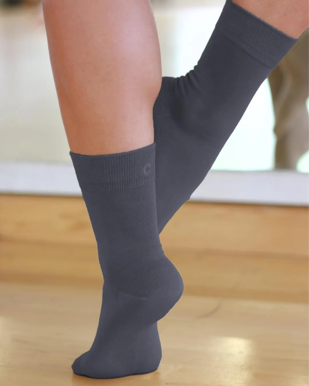 Non-Slip Socks for Dancers Contemporary Jazz Ballet Unisex Skin Tone Women Men