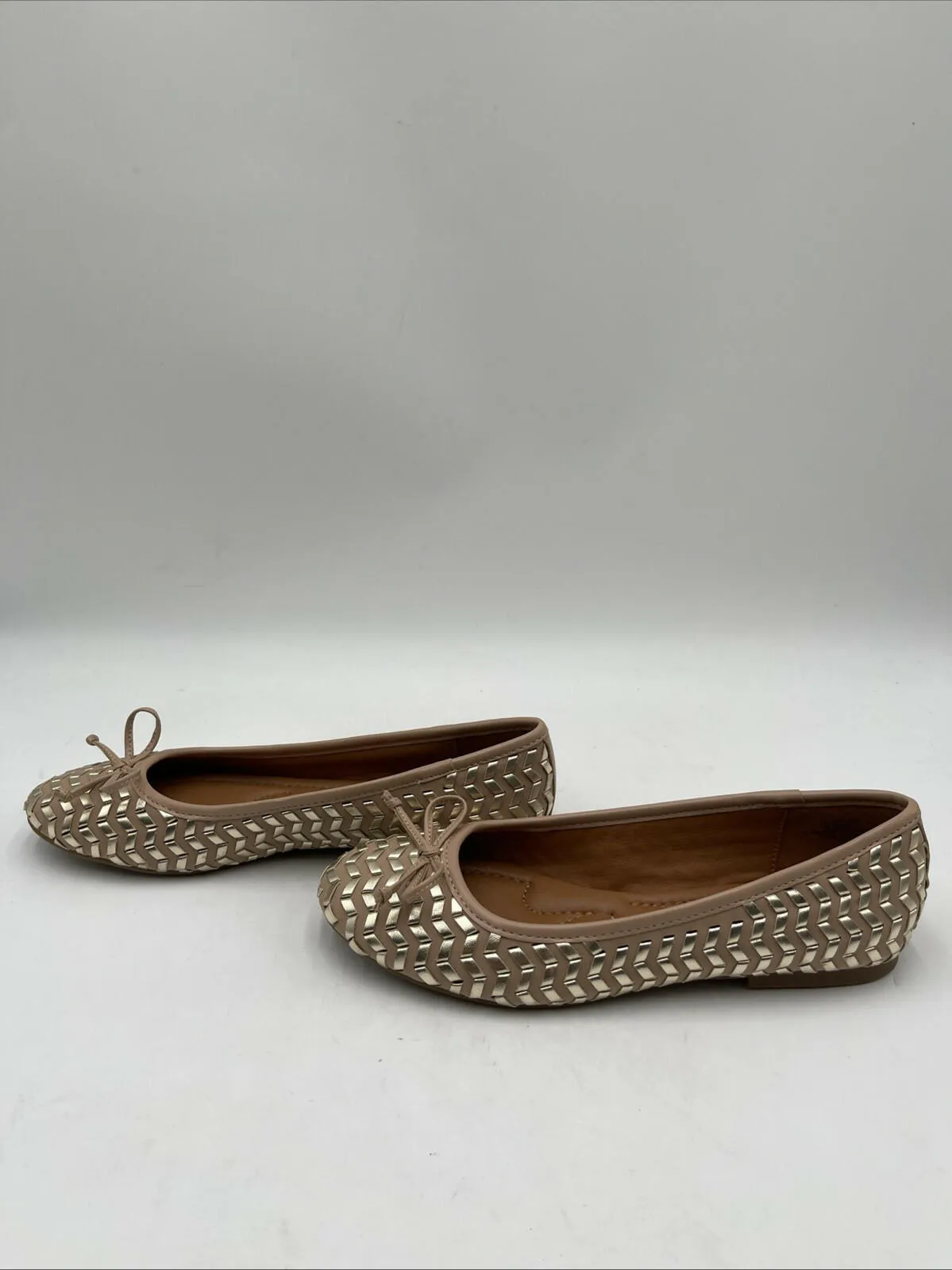 NWB Lucky Brand Sargena Ballet Flats Women's Gold/Beige Size 6.5M/37