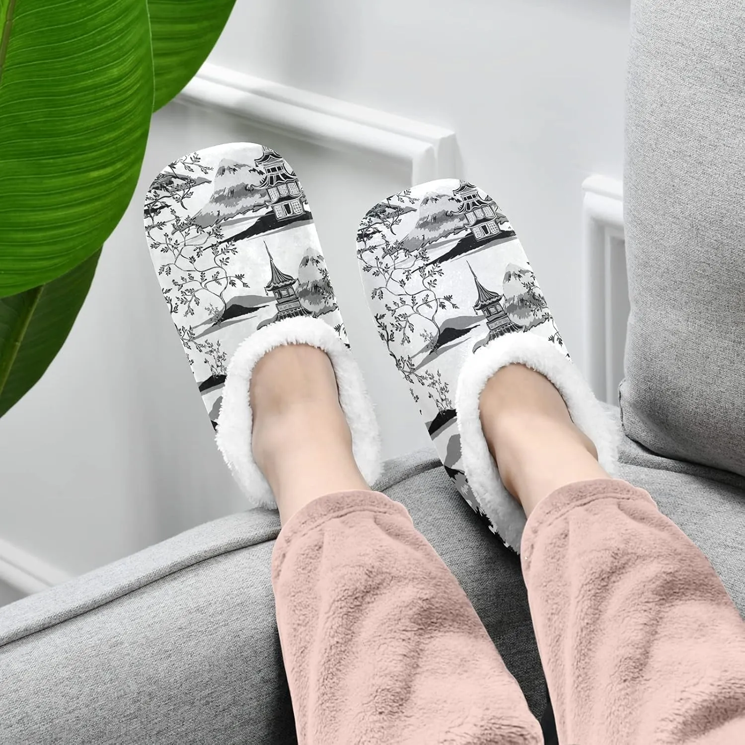 Poeticcity Unisex Fuzzy House Slippers, Warm Fur Lining Shoes, Non-Slip Memory Foam Slippers M-XXL