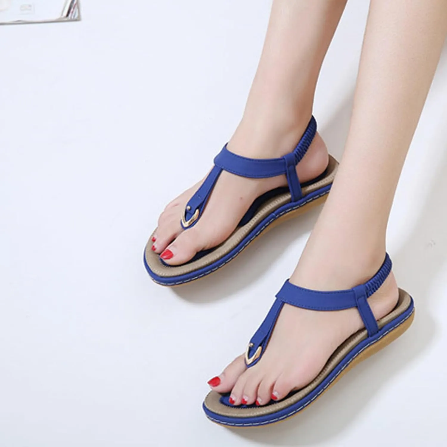 Womens Bohemian Flat Sandals Comfortable Summer Flip Flops Beach Vacation Shoes T-Strap Thong Sandals Stylish Clip Toe Walking Shoes Casual Flats with Back Strap