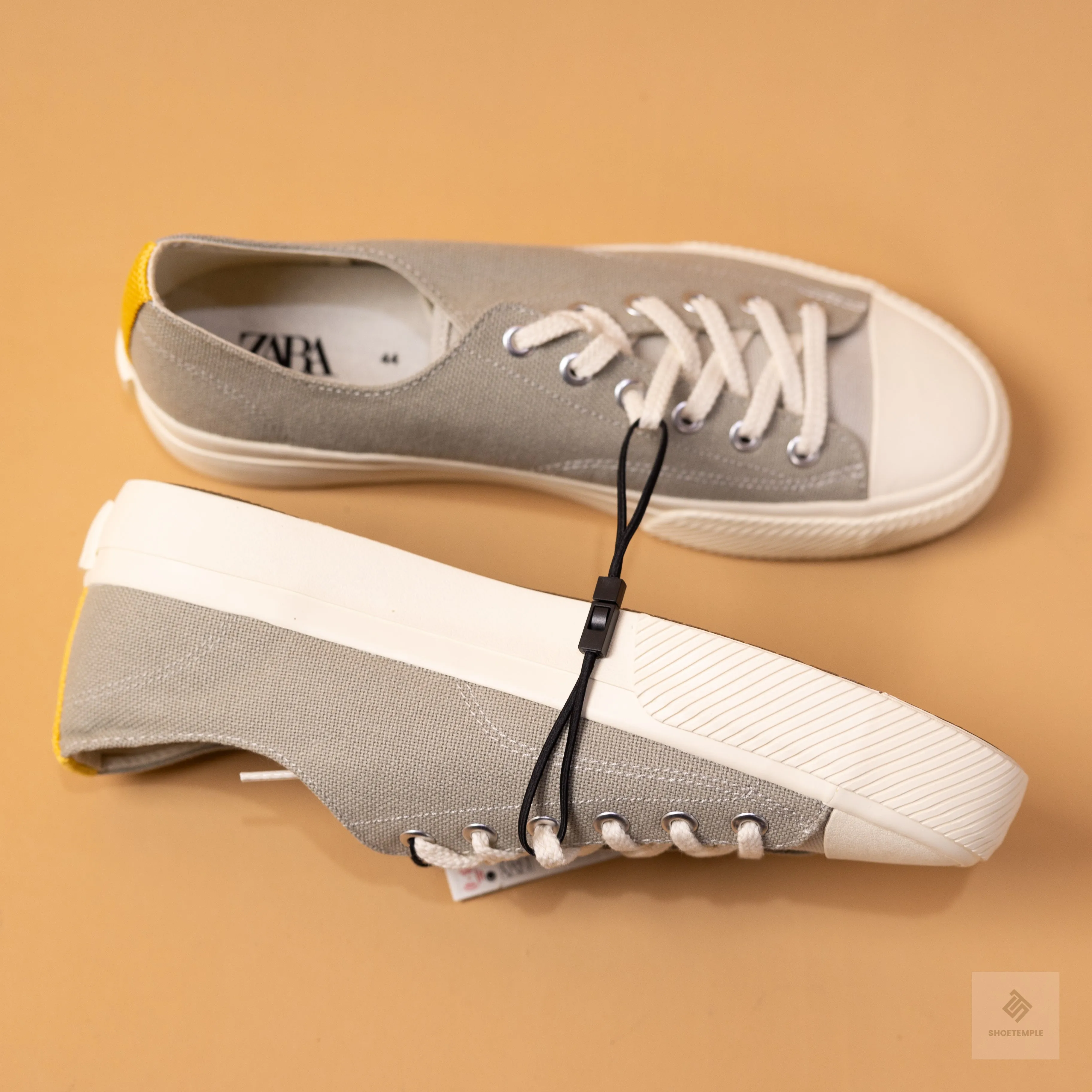 Zara Canvas Sneaker Cream