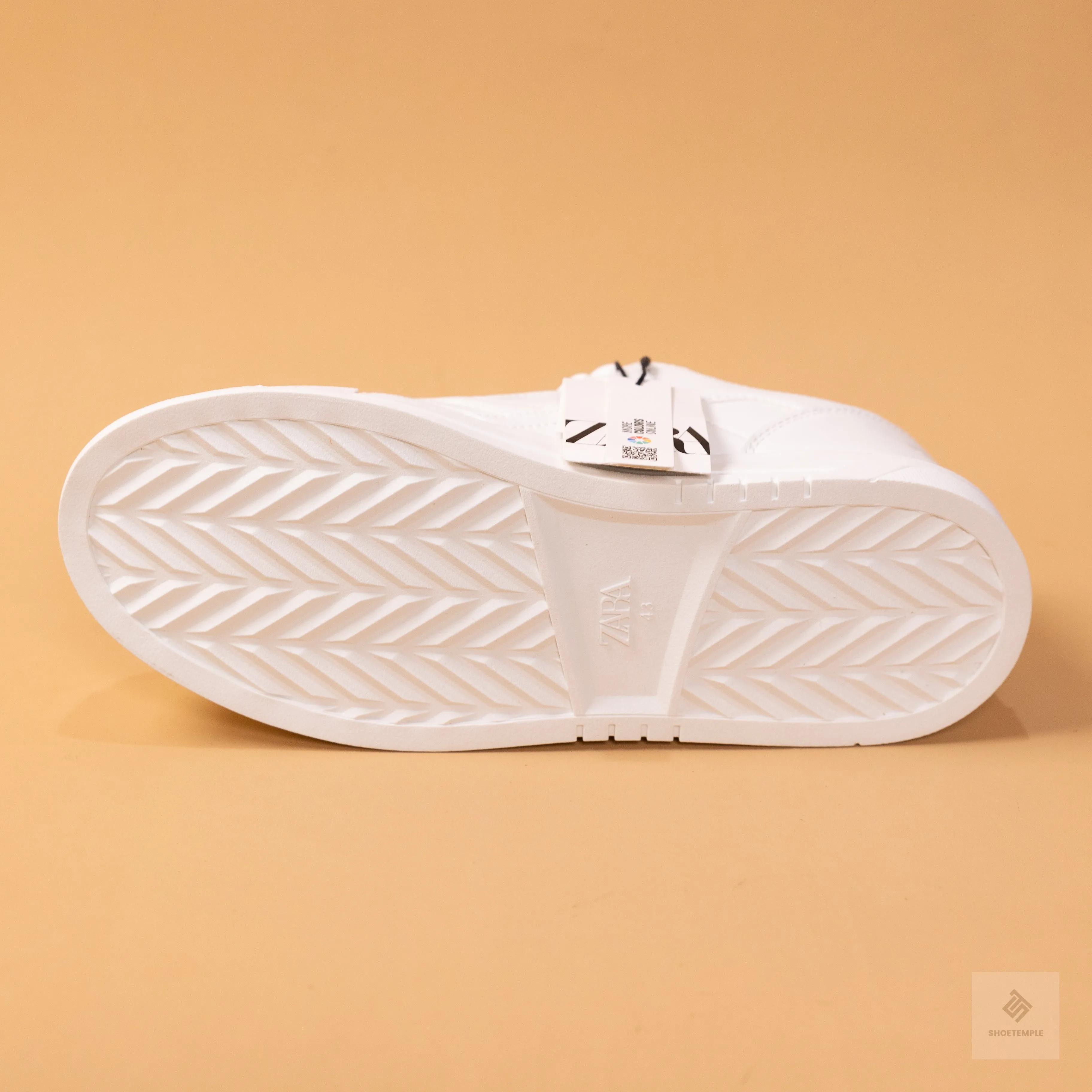 Zara Multipiece All White Sneaker